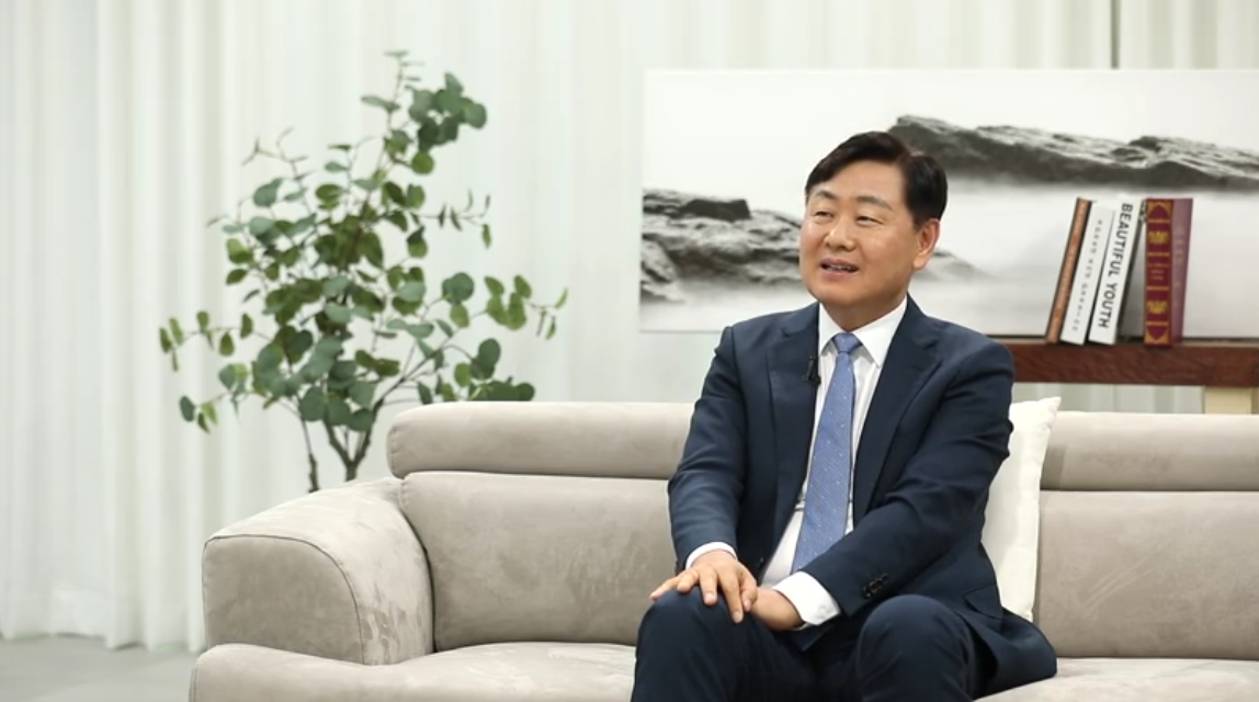 GOODTV 신앙 토크 프로그램 ‘내 마음의 문을 열고’에 출연한 김관영 前 전라북도지사