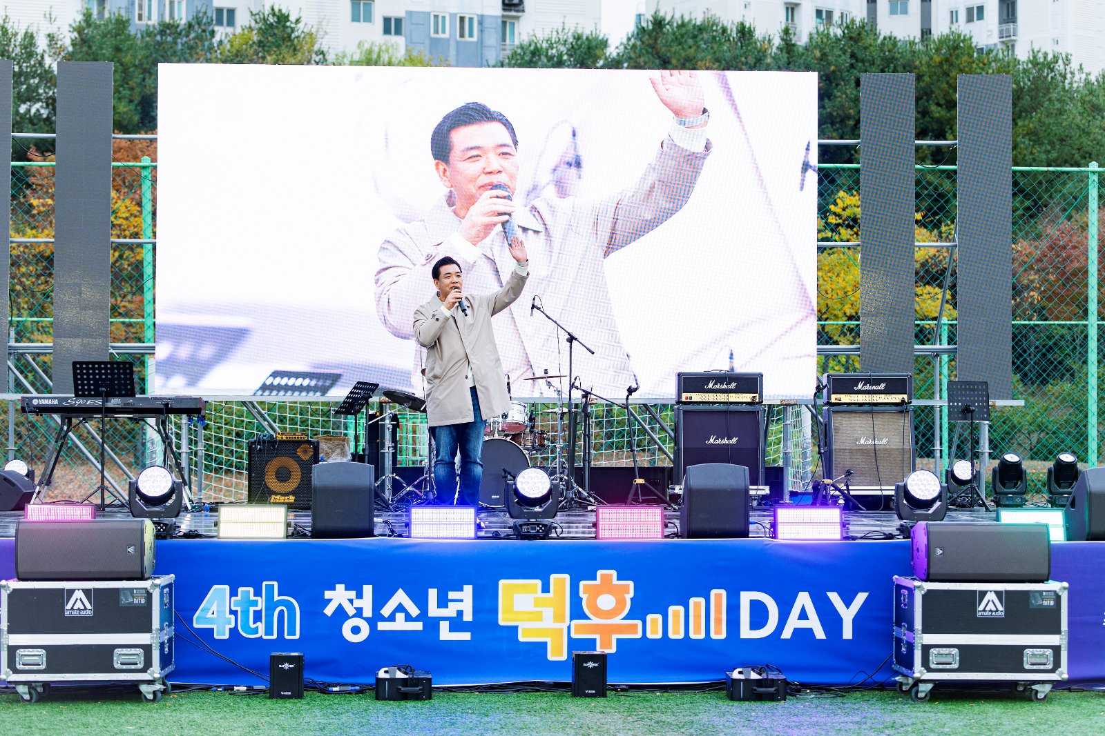 이계철 화성특례시의회 의장이 ‘2026 청소년 덕후 DAY’에서 축사를 하고 있다.
