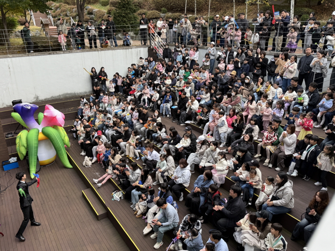 오산시, 첫 야외 팝업도서관‘오산천 책소풍’운영